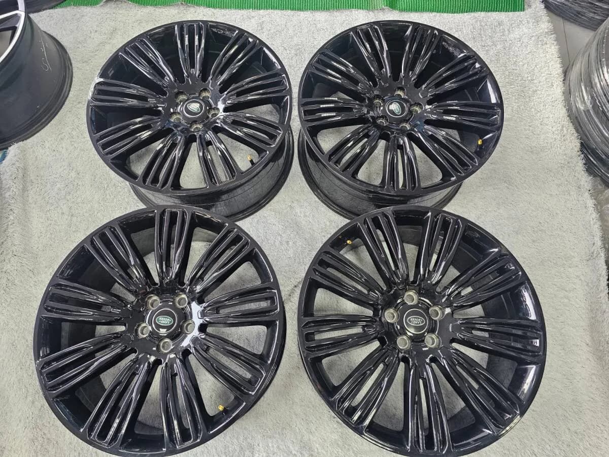Land Rover 22" Wheels for Range Rover Vogue Sport | 5x120 | OEM | Dubai UAE detail 14