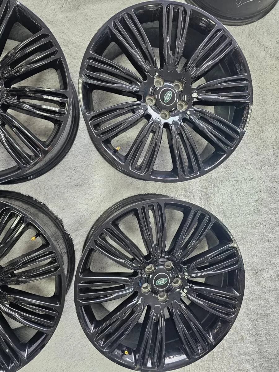 Land Rover 22" Wheels for Range Rover Vogue Sport | 5x120 | OEM | Dubai UAE detail 11